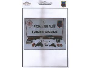 Köyde Uyuşturucu Satan 2 Kişi Gözaltına Alındı