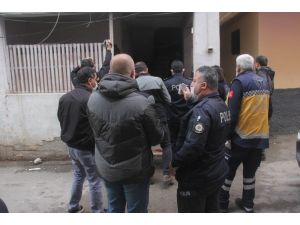 Evini Bastıkları Genci Darp Edip Silahla Öldürdüler