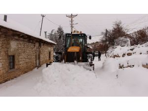 Büyükşehir Belediyesi’nin kar nöbeti devam ediyor