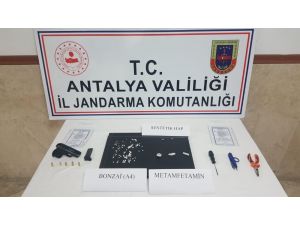 Otel odasına jandarmadan uyuşturucu baskını: 1 gözaltı