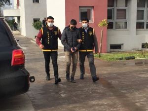 Adana’da 21 Yıl 8 Ay Hapis Cezasıyla Aranan Hükümlü Yakalandı