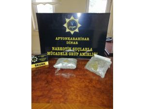 Yabancı Uyruklu Şahısların Bulunduğu Araçta Kilo 37 Gram Skunk Ele Geçirildi