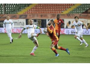 Süper Lig: Aytemiz Alanyaspor: 0 - Galatasaray: 1 (Maç Sonucu)