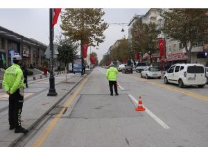 Sokağa Çıkma Kısıtlamasına Uymayan 222 Kişiye 162 Bin 900 Tl Cezai İşlem Uygulandı