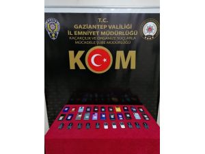 Gaziantep’te 33 Adet Kaçak Cep Telefonu Ele Geçirildi