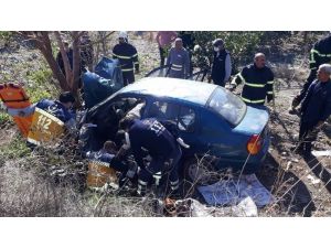 Şarampole Uçan Aracın Sürücüsü Hayatını Kaybetti, Eşi Yaralandı