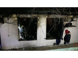 Kapalı Restoranda Isınmak İçin Yakılan Soba Patladı: 3 Ölü