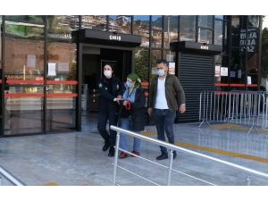 Aranırken polise yakalanıp, bir de sahte kimlik gösterdi