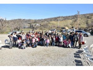 Mehmetçikten Hakkari’deki İlkokul Öğrencilerine Ziyaret