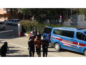 Adana’da Silah Kaçakçılığı Ve Nitelikli Dolandırıcılık Operasyonu; 4 Tutuklama