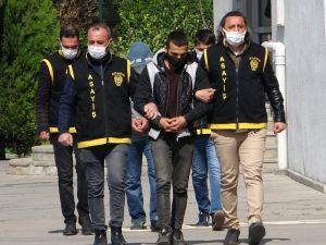 28 Yıl 7 Ay Hapis Cezasıyla Aranan İki Hükümlü Yakalandı