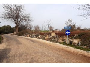 Osmaniye’de Pes Dedirten Hırsızlık, Trafik İşaret Tabelalarını Çaldılar