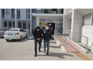 Sahte Borsa İle 15 Kişiyi Dolandırdılar