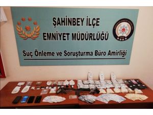Gaziantep’te 4 Kilo 704 Gram Uyuşturucu Ele Geçirildi
