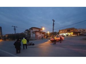 Kamyonetle Çarpışan Motosiklet Sürücüsü Yaralandı