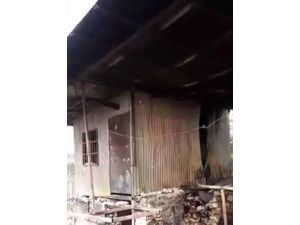 Yanan Ev Kullanılamaz Hale Geldi