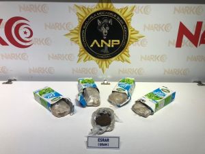 Narkotik Köpeği Toma 2 Kiloya Yakın Uyuşturucuyu Yakalattı