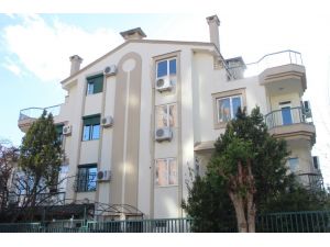 Komşuları oğullarının silahından çıkan kurşunlarla ölen aileyi anlattı