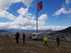 Burdur’da 17 Yaşındaki Genç Kız Bıçaklanarak Öldürüldü