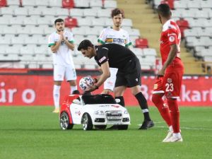 Ziraat Türkiye Kupası: Ft Antalyaspor: 1 - Aytemiz Alanyaspor: 0 (İlk Yarı)