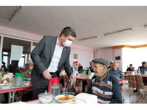 Burdur Belediye Başkanı Ercengiz: "15-20 Güne Kadar Normale Döneriz"