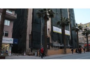 İnşatta Çalışan İşçi İskelen Düşerek Yaralandı