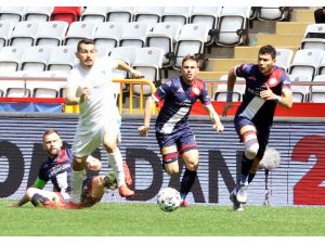 Süper Lig: Ft Antalyaspor: 0 - Bb Erzurumspor: 1 (İlk Yarı)