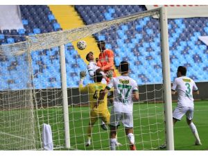 Tff 1. Lig: Adanaspor :0 - Bursaspor: 1 (İlk Yarı Sonucu)