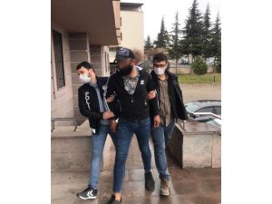 Konya’da Evin Bahçesinden Motorlu Testere Çalan 2 Şüpheli Yakalandı