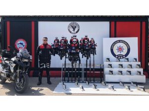 Adana’da 44 Ruhsatsız Silah Ele Geçirildi