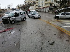 Başkent’te Trafik Kazası: 2 Yaralı