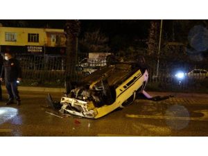 İki otomobile çarpan araç takla attı:1 yaralı