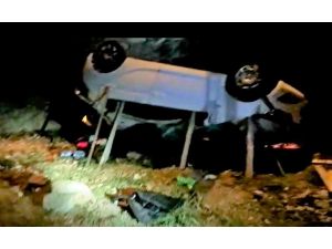 Aracıyla 20 metrelik uçurma yuvarlanan kadın sürücü öldü
