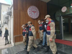 Kiralık Araç İle Hırsızlık Yapan 2 Şüpheli Tutuklandı