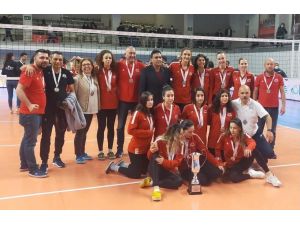 Mersin Büyükşehir Belediyesi Kadın Voleybol Takımı, 1. Lig’e Çıktı