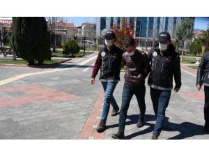 Isparta’da Valiz Ve Sırt Çantasına Gizlenmiş 15 Kilo 272 Gram Esrar Ele Geçirildi