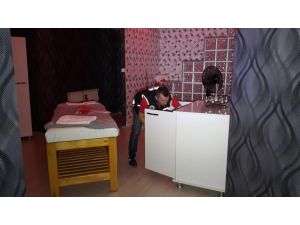 Kumar Oynayan 21 Kişiye 18 Bin 60 Tl İdari Para Cezası