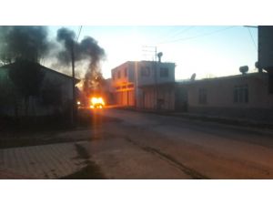 Seyir Halindeyken Alev Alan Araç Korku Dolu Anlar Yaşattı