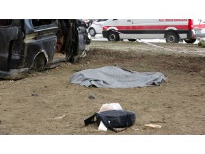 Isparta’da Minibüs İle Hafif Ticari Araç Çarpıştı: 3 Ölü, 8 Yaralı