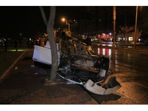Adana’da Otomobil Ağaçlara Çarpıp Takla Attı: 4 Yaralı