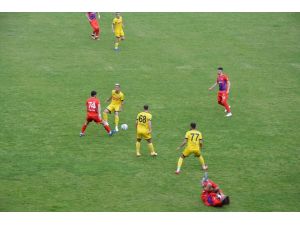 2. Lig: Tarsus İdman Yurdu: 4 - Kardemir Karabükspor: 0