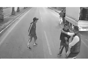 Halk otobüsü şoförünü bıçakla tehdit eden şüpheliler yakalandı
