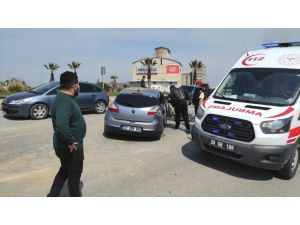 Kontrolden Çıkan Araç Orta Refüje Çıkarak Yan Sürüklendi