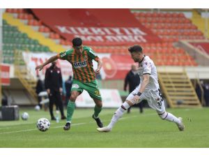 Süper Lig: Aytemiz Alanyaspor: 1 - Gençlerbirliği: 1 (İlk Yarı)