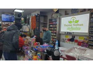 Başkent’te Market İşletmecisine Elektrik Çarpma Anı Güvenlik Kamerasına Yansıdı