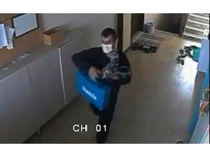 Matkap Hırsızı Önce Kameraya Sonra Polise Yakalandı