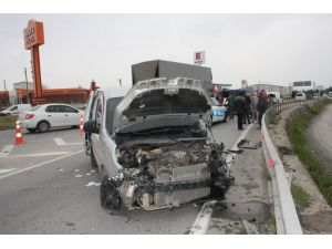 Tarım işçilerini taşıyan araç otobüsle çarpıştı: 6 yaralı