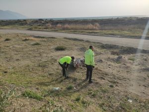 Polisin ’Dur’ İhtarına Uymadı Motosikleti Bırakıp Kaçtı