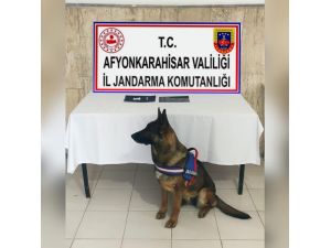 Otomobil Kolçağından Uyuşturucu Hap, Sigara Paketinden Metamfetamin Çıktı