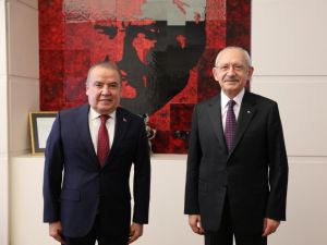 Başkan Böcek CHP Genel Başkanı Kılıçdaroğlu’na projelerini anlattı